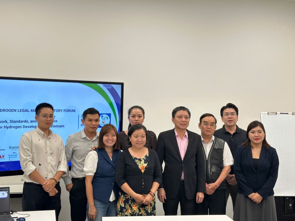 Legal Classification of Hydrogen under Vietnamese Law: Strategy, Standards, and International Comparison