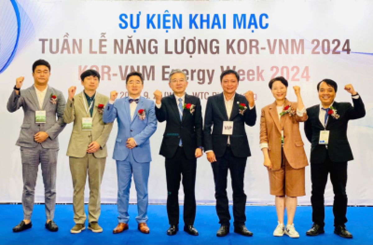 VAHC CLUB JOINTLY OPENED THE FIRST VIETNAM-KOREA ENERGY WEEK