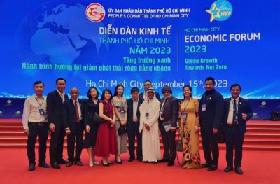 PICTURES OF VAHC CLUB&#039;S ACTIVITIES AT THE CITY ECONOMIC FORUM. HO CHI MINH CITY 4.