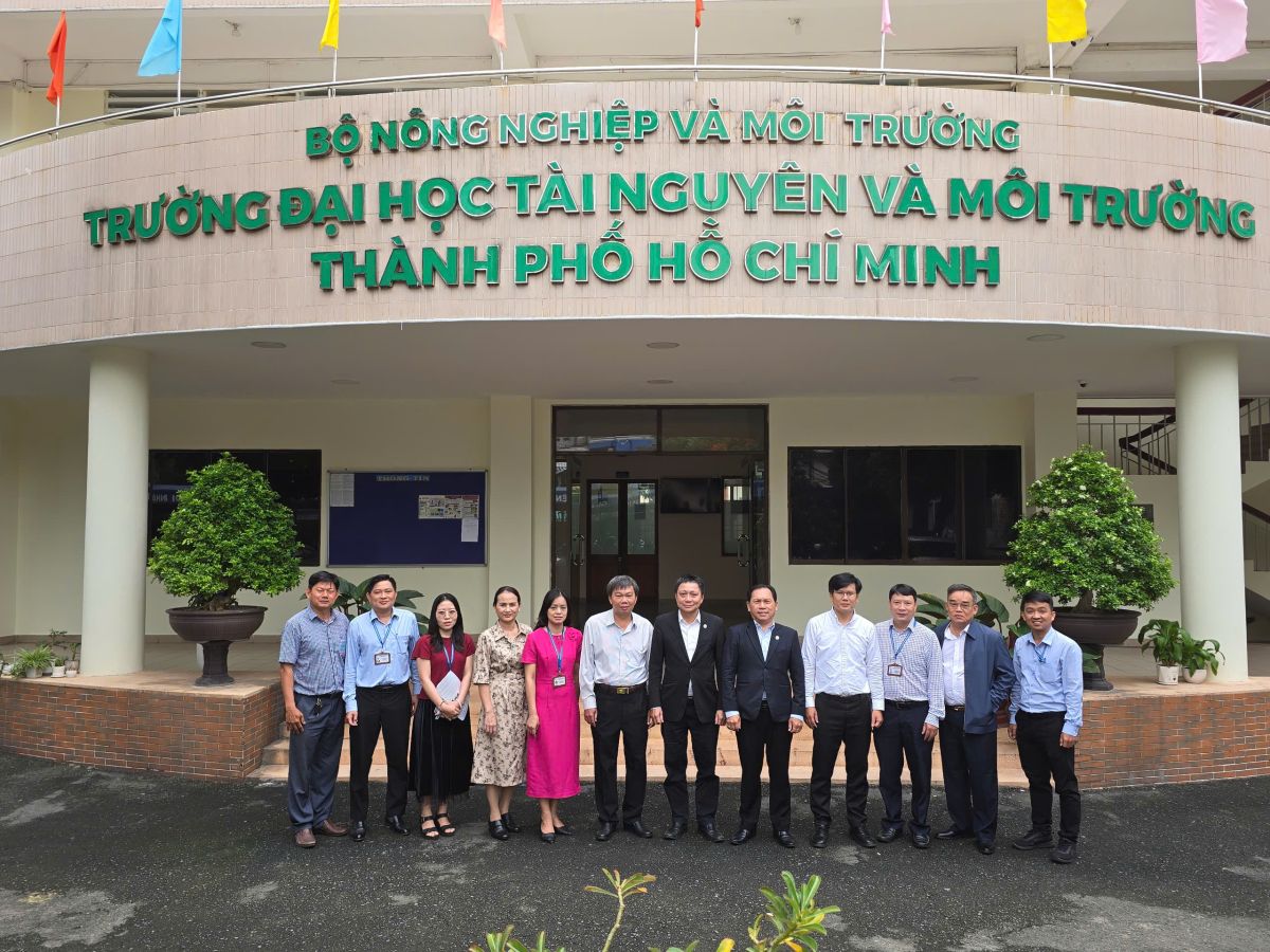 Key Meeting Outcomes of the Meeting between HCMC University of Natural Resource and Environment (HCMUNRE) and Vietnam ASEAN Hydrogen Club (VAHC) on June 17 2025