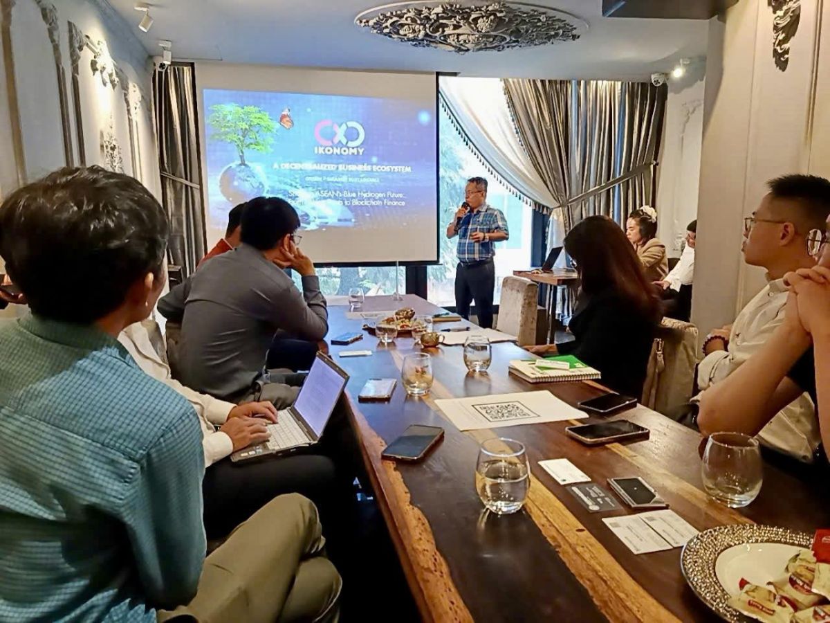 Shaping ASEAN’s Blue Hydrogen Future: From Fishing Boats to Blockchain Finance