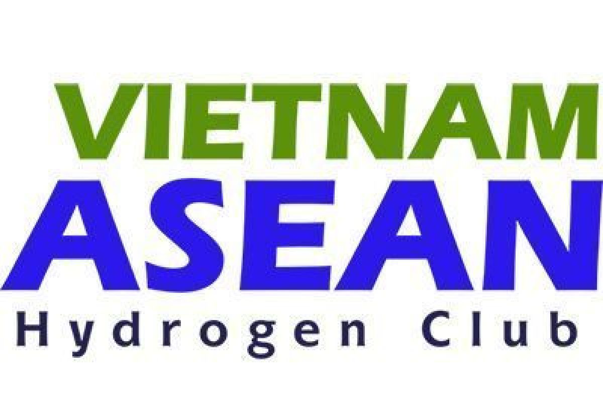 VIETNAM ENERGY MAGAZINE INVITES VAHC CLUB TO PARTICIPATE IN COORDINATING THE ORGANIZATION OF THE 4TH CLEAN ENERGY FORUM