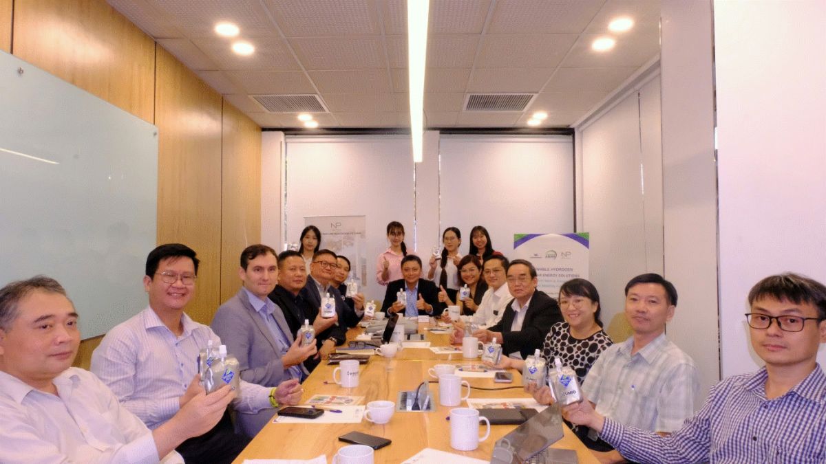 Hydro t&aacute;i tạo v&agrave; năng lượng tuần ho&agrave;n: Định hướng h&agrave;nh động 2026 của VAHC v&agrave; s&aacute;ng kiến H2 Bus Ph&uacute; Quốc hướng tới APEC 2027